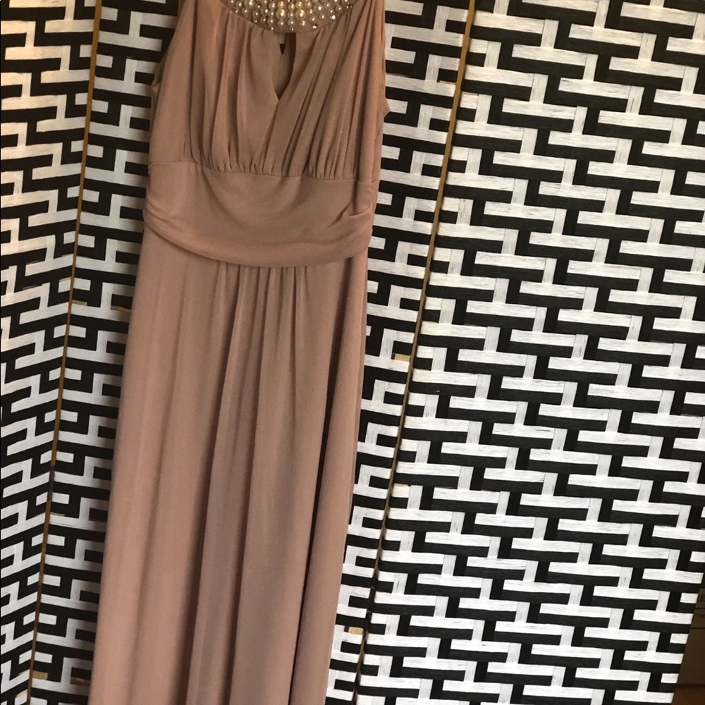 Dress - Picture 2 of 5